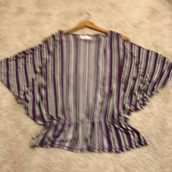 Sleeveless flirty top - Picture 8 of 8